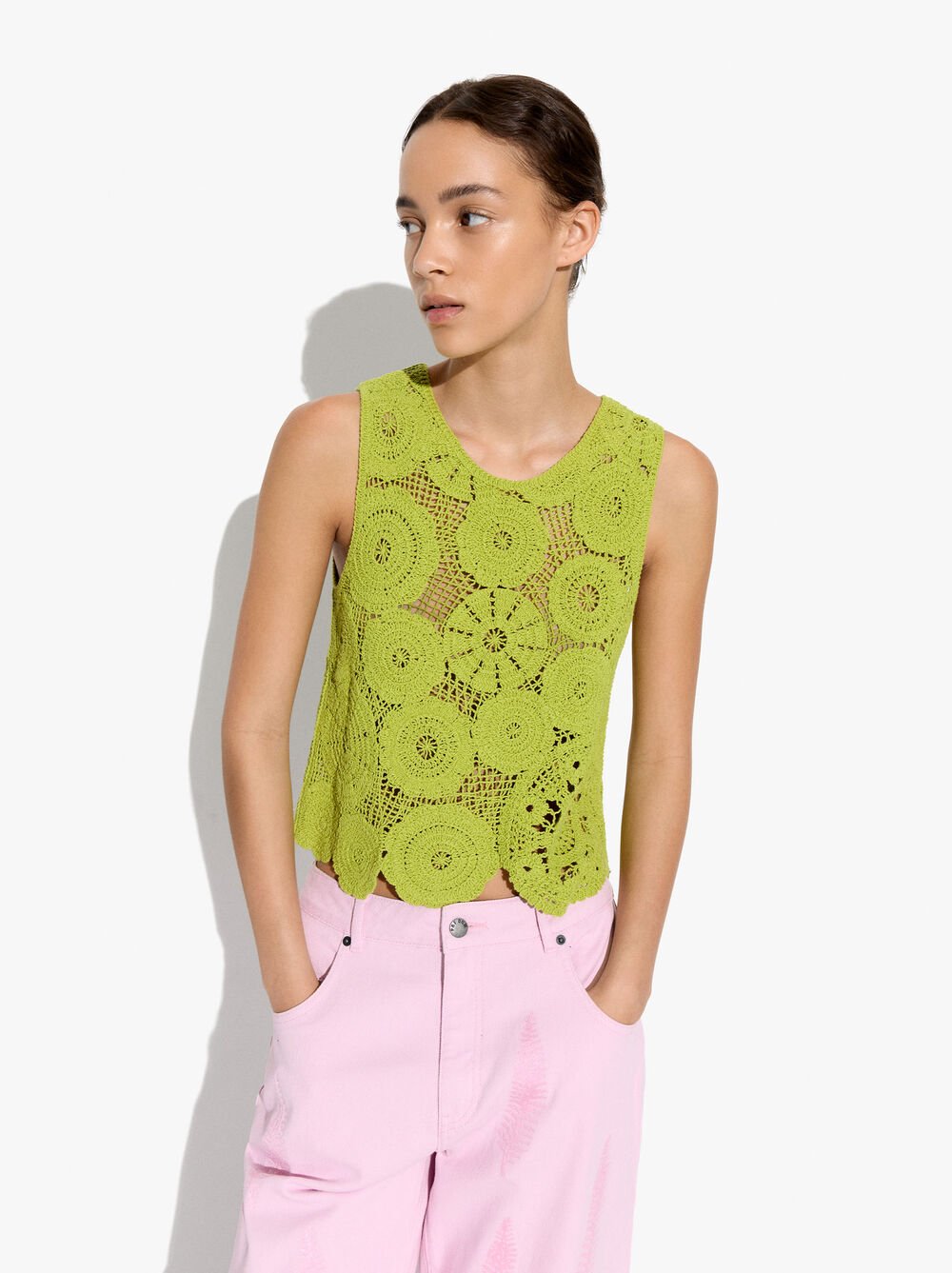Top avec crochet floral 100% coton