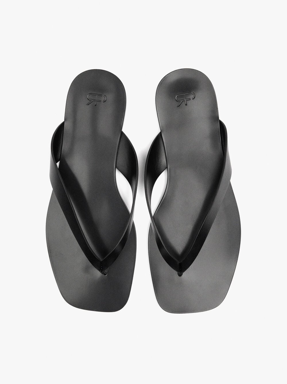 Flache Sandalen aus Leder