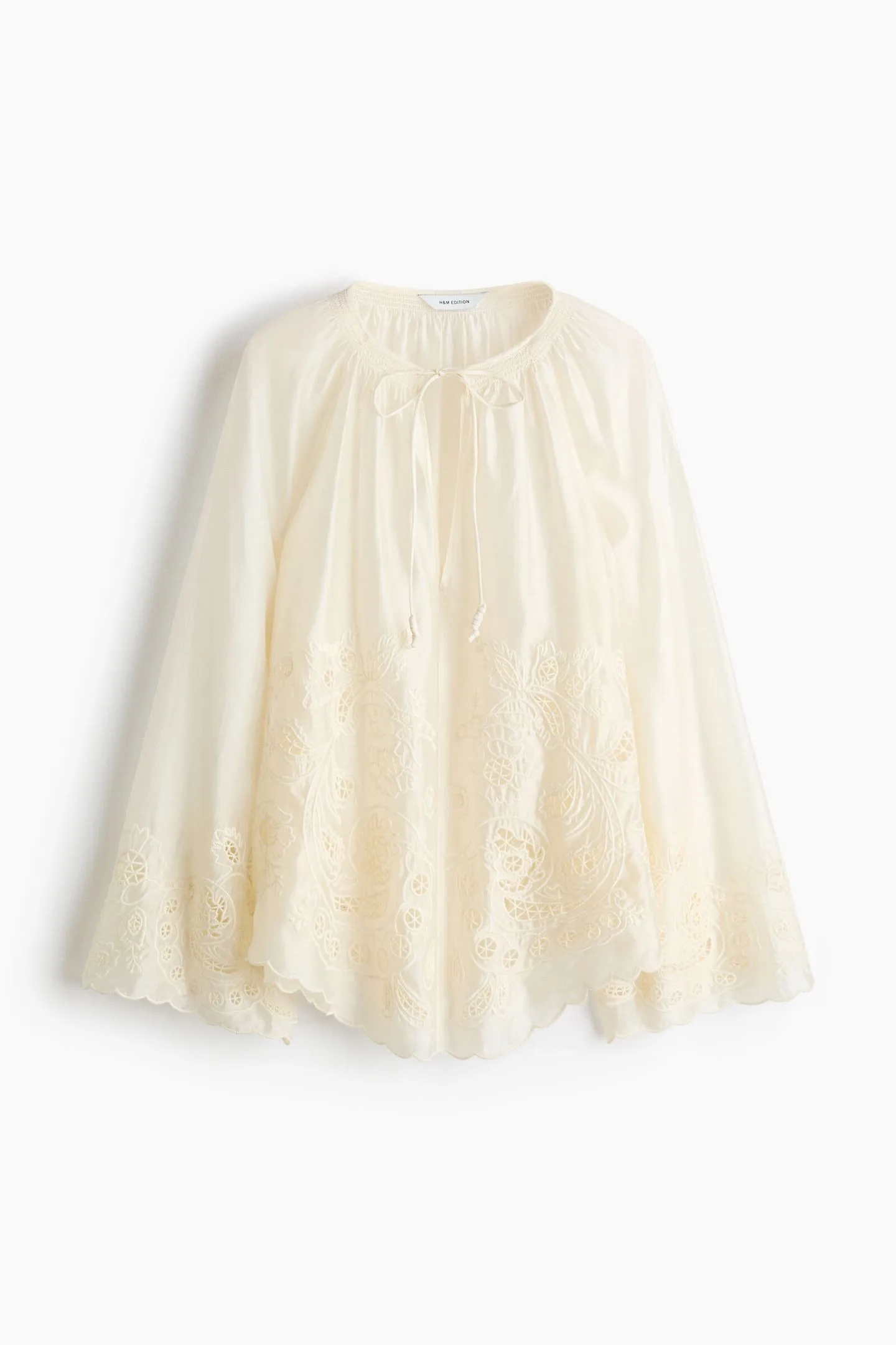 Blusa con bordado inglés