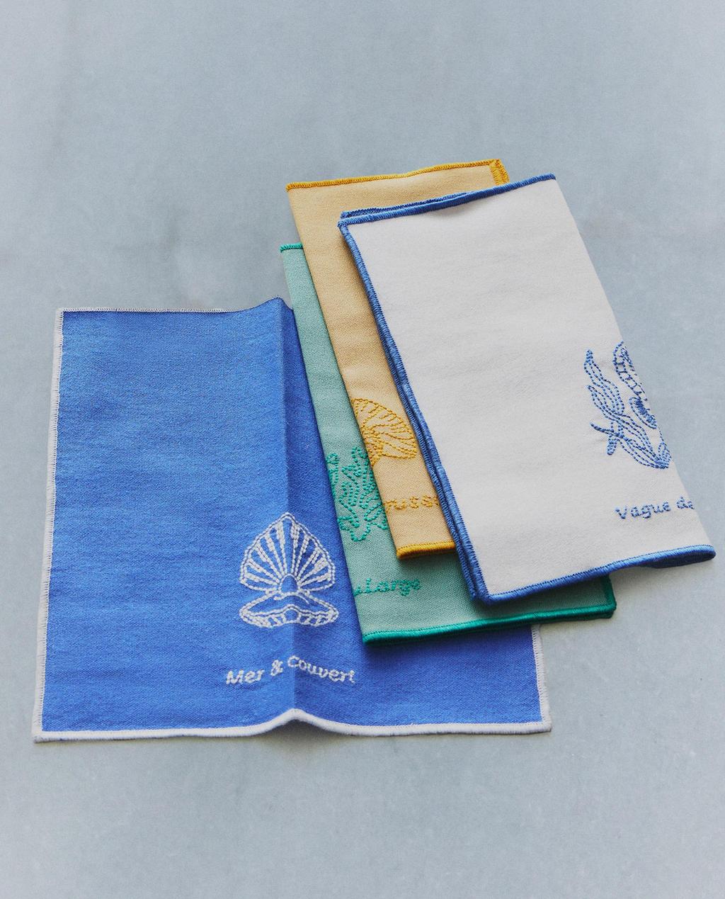 PACK SERVILLETAS CÓCTEL BORDADO MARINO (PACK DE 4)