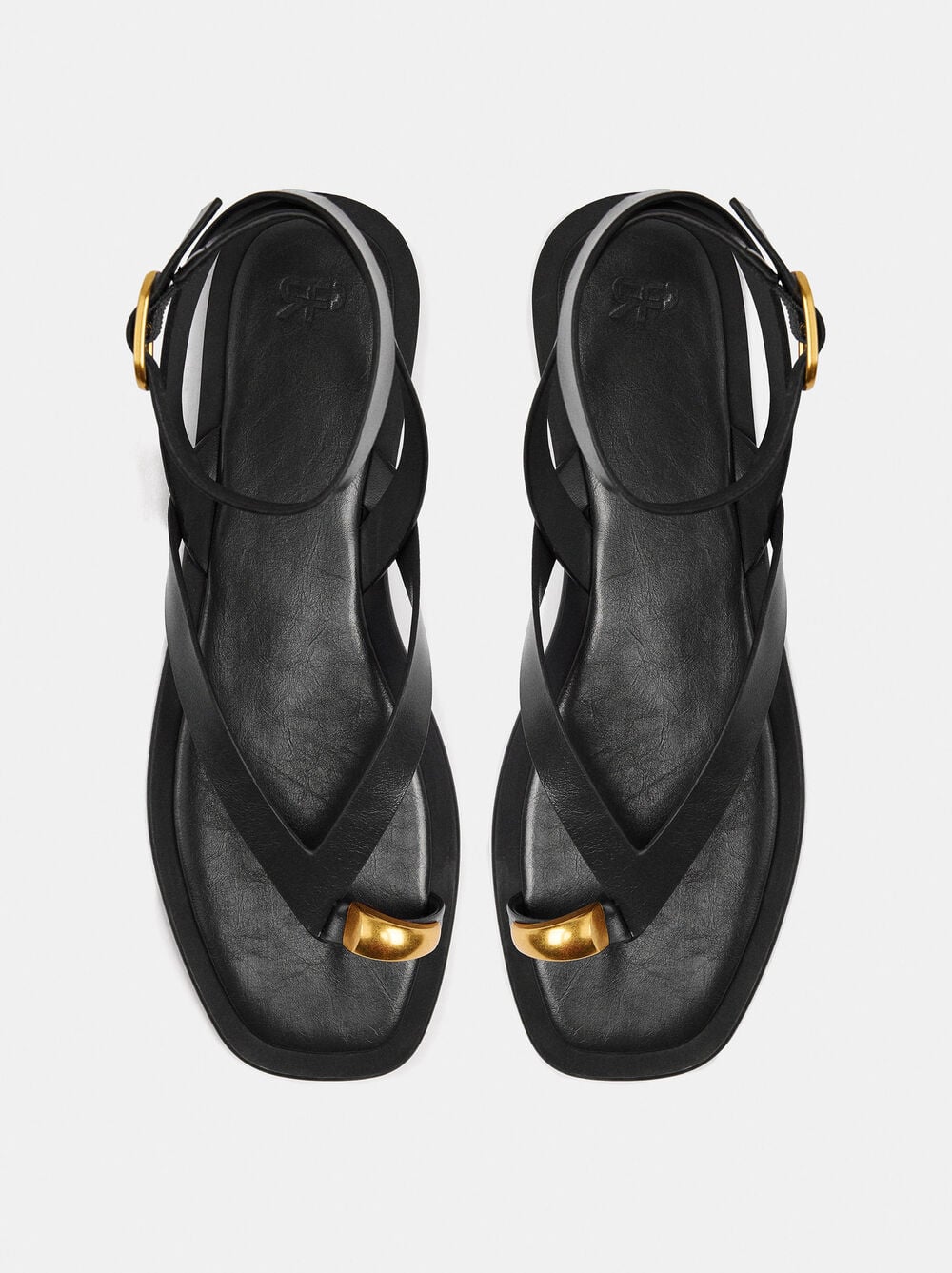 Sandalias de piel thong tira al tobillo