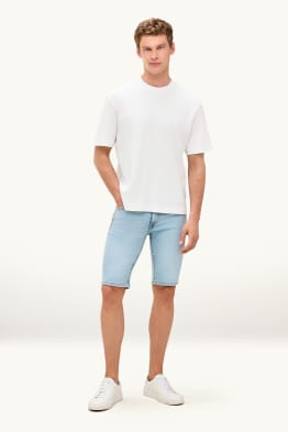 Pantalón corto vaquero