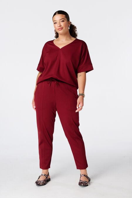 Pantalones con cordón ajustable