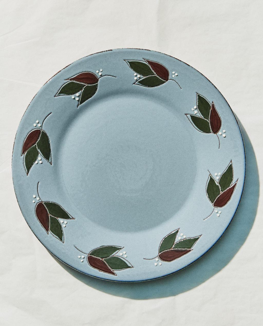 PLATO LLANO LOZA HOJAS