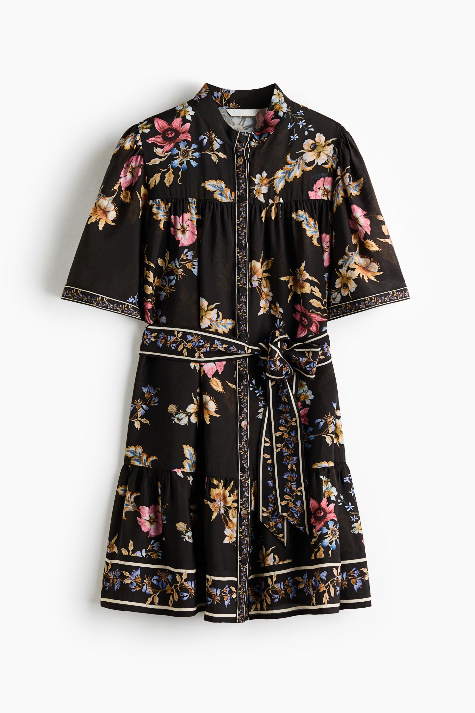 Vestido con botones y cinturón de anudar