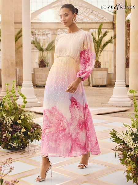 Vestido a media pierna con cuello adornado y manga larga de Love & Roses