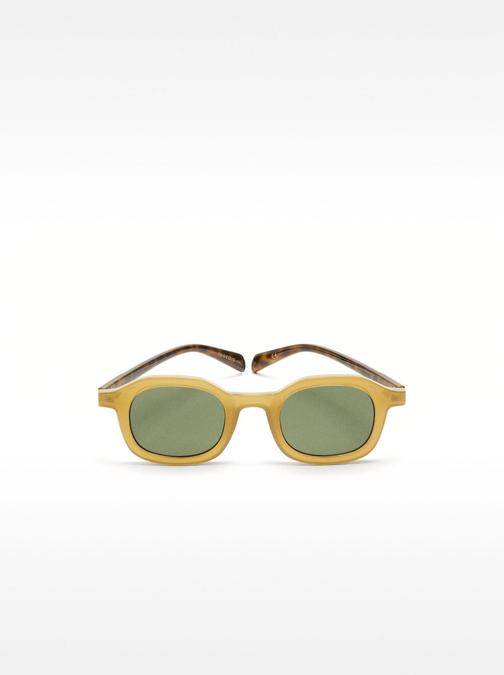 Round sunglasses