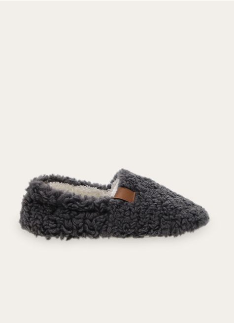 CHAUSSONS UNIS EN SHERPA AVEC DÉTAIL SIMILI CUIR