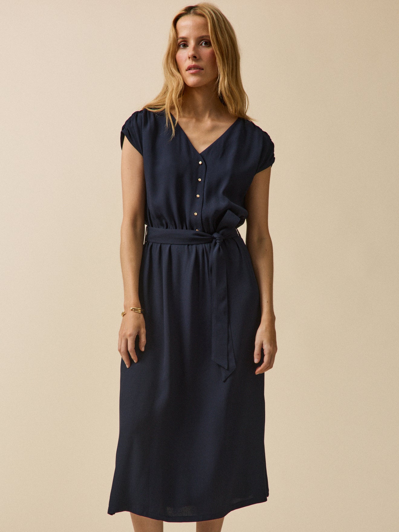 Robe sans manches crêpe uni femme