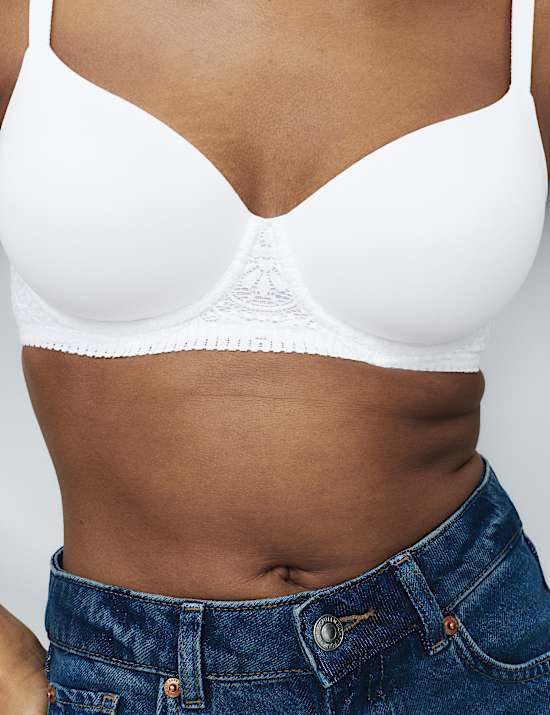 Soutien-gorge invisible à armatures doté de la technologie Body Soft™, bonnets emboîtants A à E