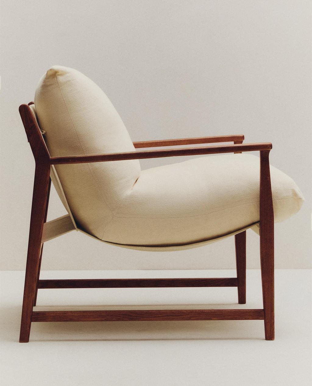 WOODEN ACCENT CHAIR WITH REMOVABLE CUSHION ASH WOOD CONSOLE