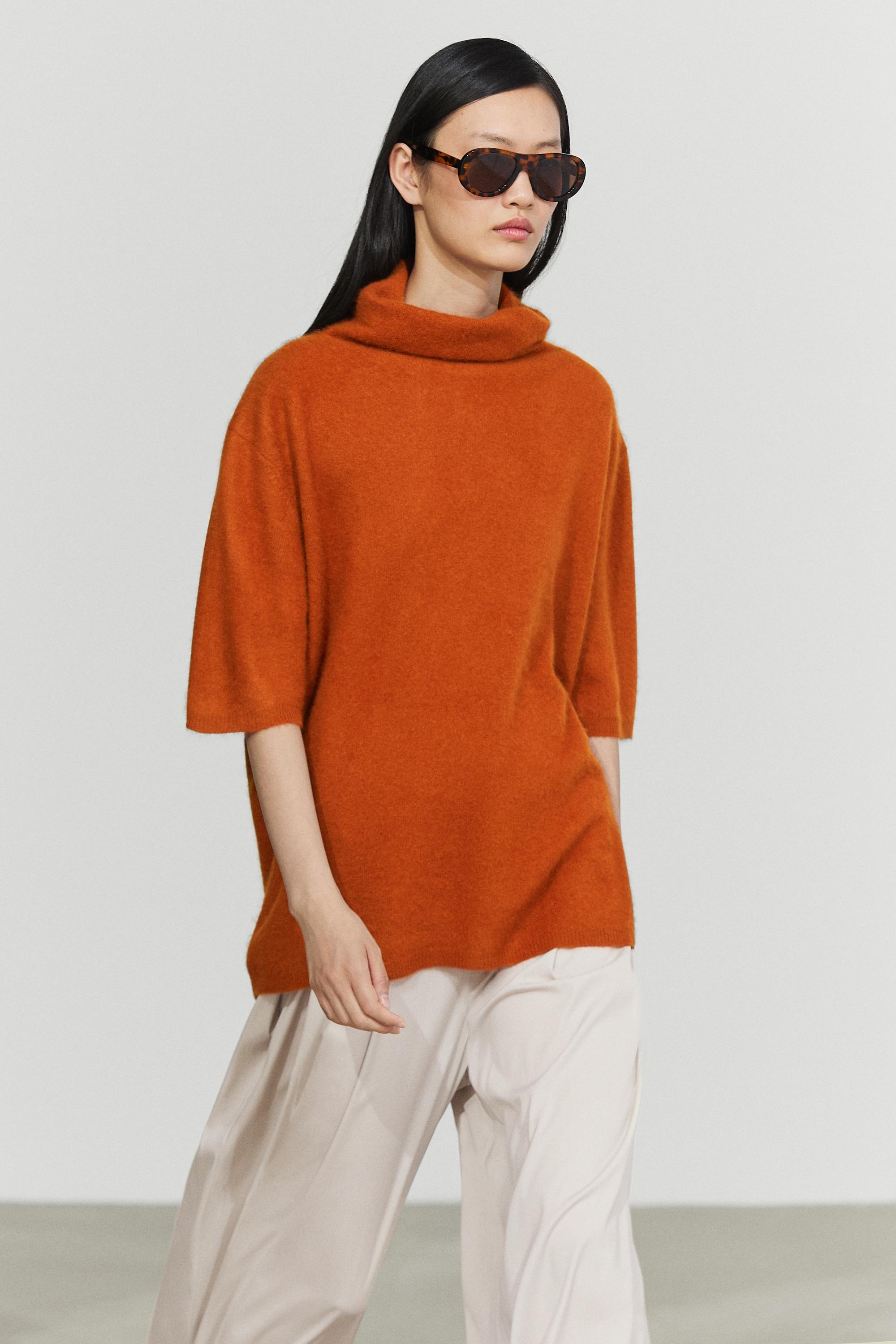 100% wool short-sleeve knit sweater
