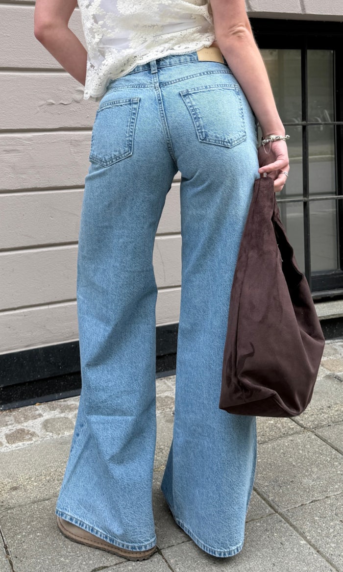 Super Wide Jeans